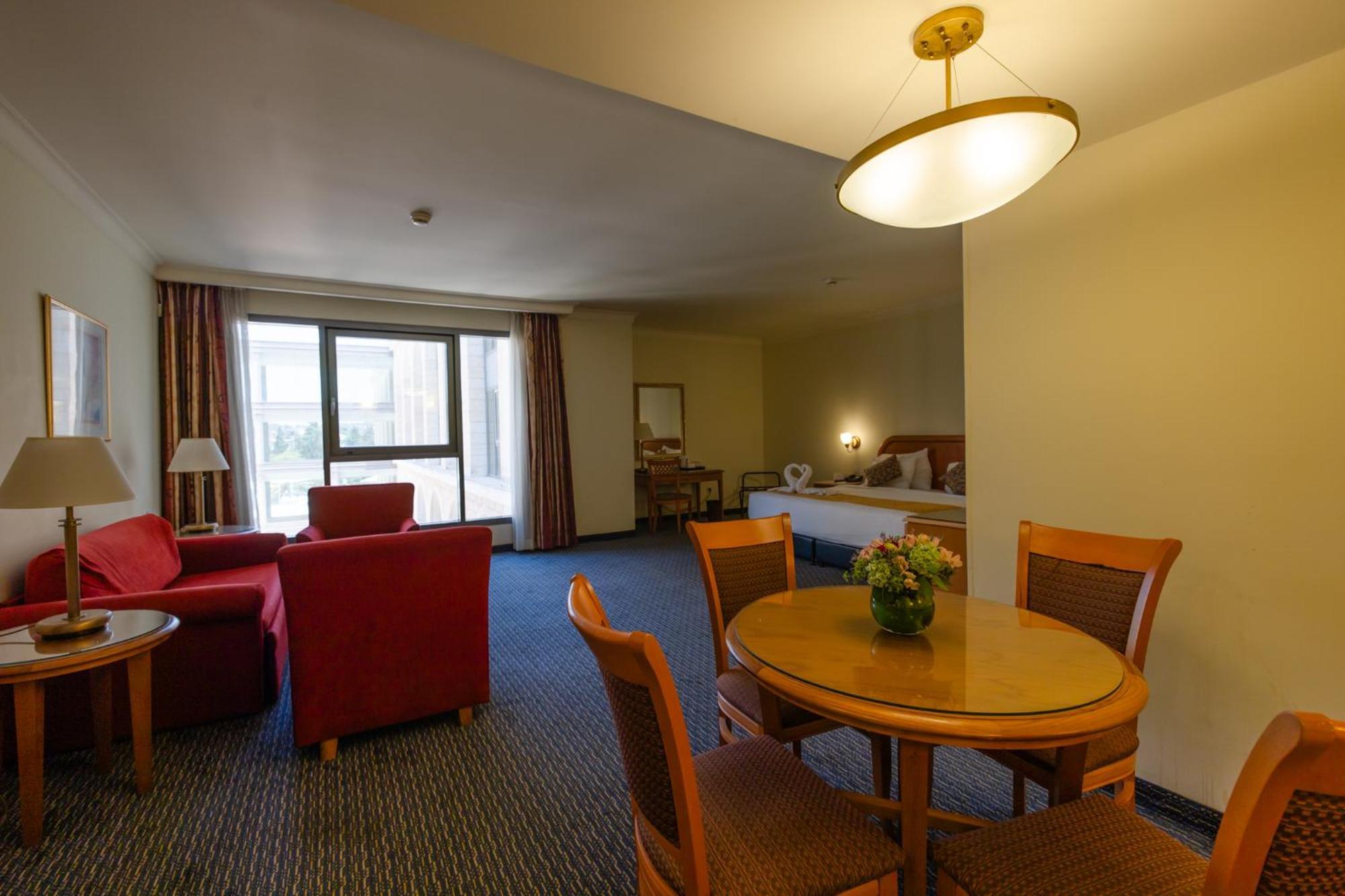 Hotel Grand Court 4*